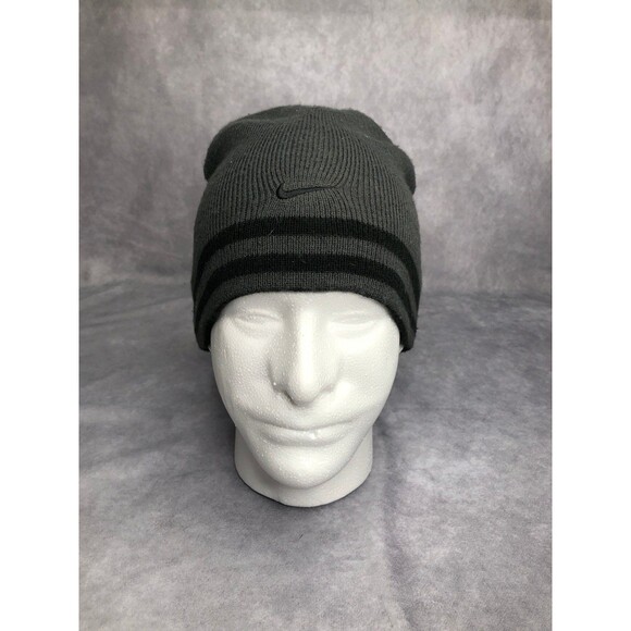 Youth Nike beanie - Picture 1 of 5